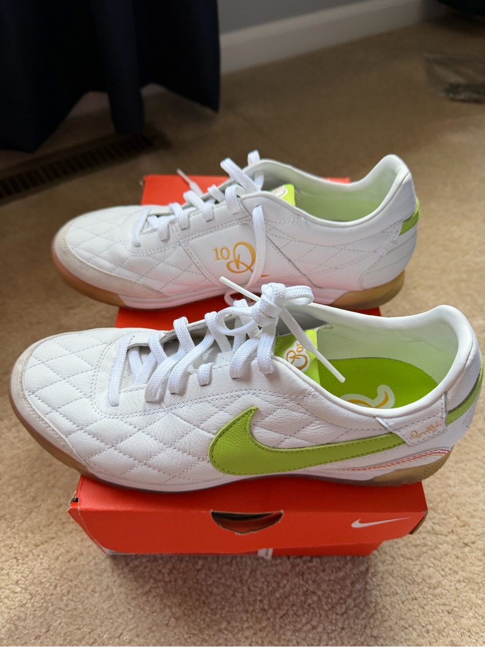 Rare Nike Tiempo Ronaldinho 10R Pelada Soccer Shoes White/Lime Green 8.5 - Picture 2 of 5